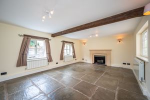 Living room- click for photo gallery